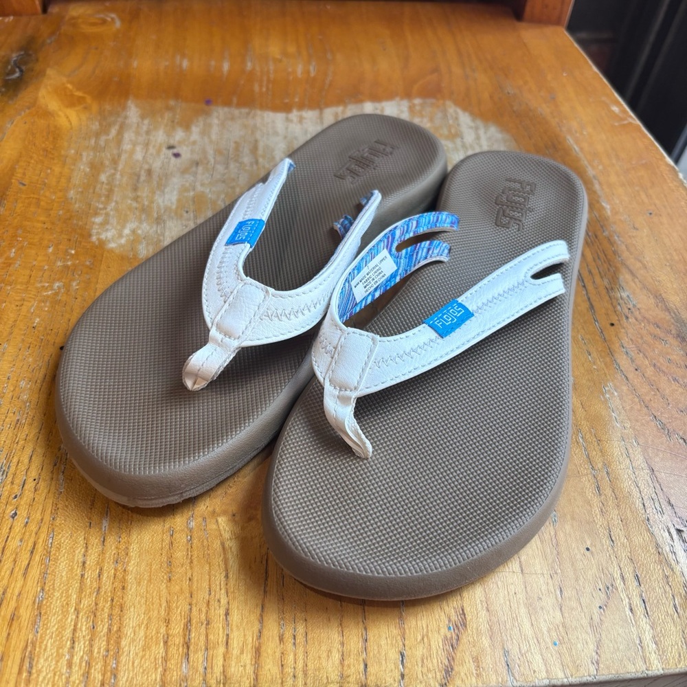 FloJos womens memory foam flip flops sandals summer vacation beach white 7
